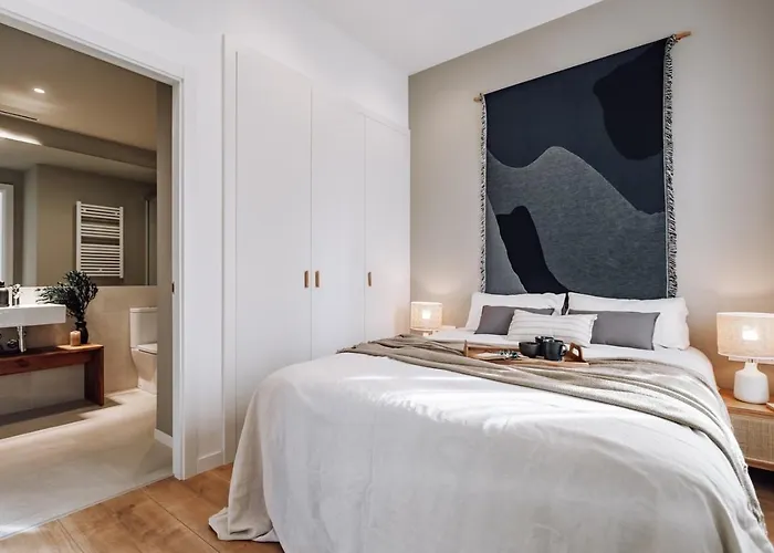 Algar - 1 Bedroom And Balcony In Eixample Esquerra *